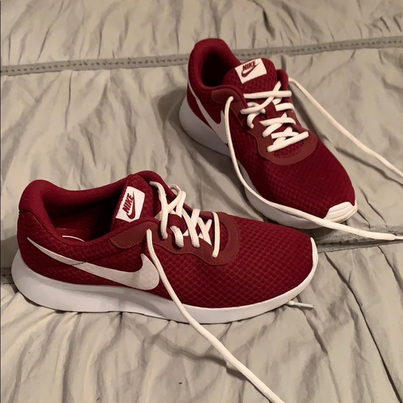 burgundy nike sneakers